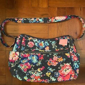 NWT Vera Bradley "On the Go" Pretty Poises Bag
